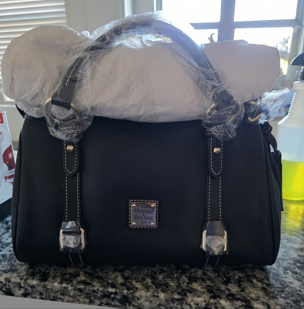 SOLD ! Dooney & Bourke Small Pebble Grain Satchel | Color: Black Black